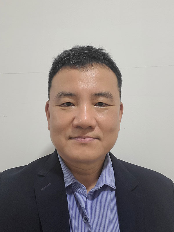 김용구 사진